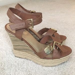 Brown wedges